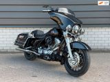 HARLEY-DAVIDSON STREET GLIDE FLHX