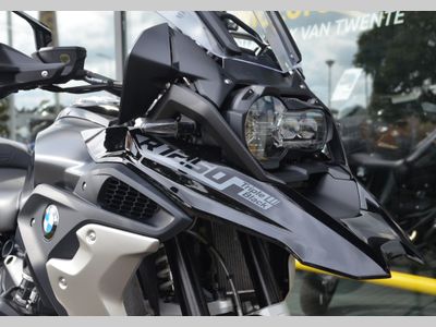 BMW R 1250 GS TRIPLE BLACK – foto 3