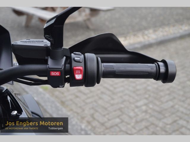 bmw - r-1250-gs-triple-black