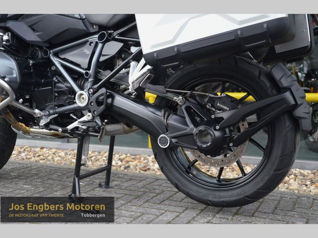 bmw - r-1250-gs-triple-black