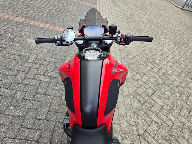 ducati - monster--