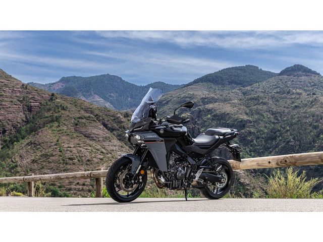 yamaha - tracer-9