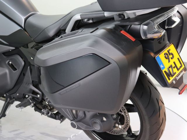 bmw - r-1300-rt