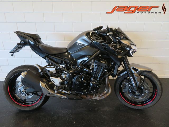 kawasaki - z900