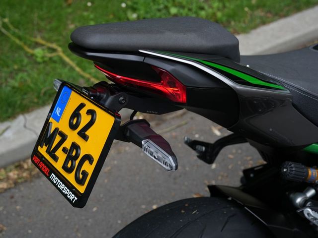 kawasaki - z900-se