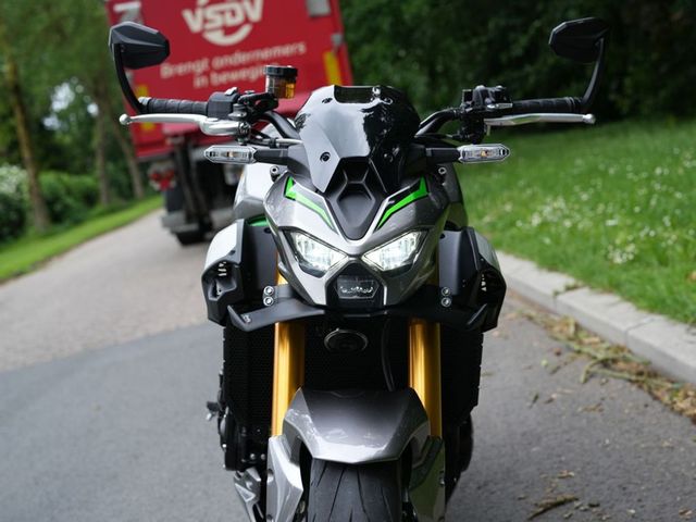 kawasaki - z900-se