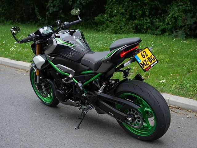 kawasaki - z900-se