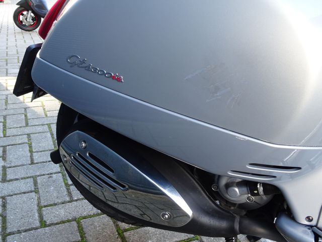 vespa - gts-300-touring