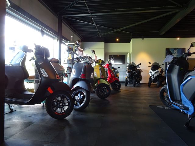 vespa - gts-300-touring