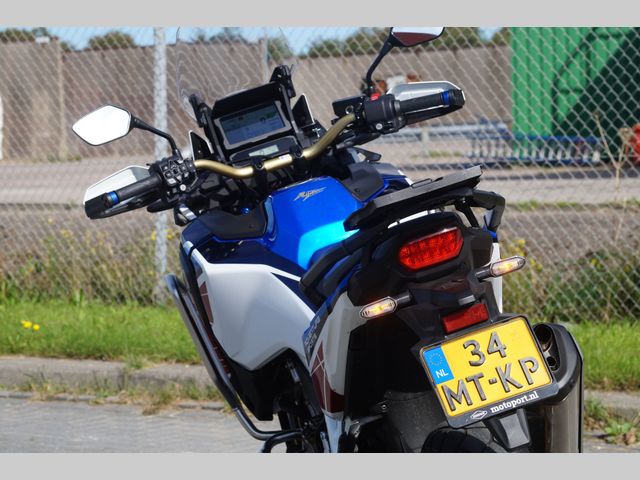 honda - crf-1100-l-africa-twin-adventure-sports