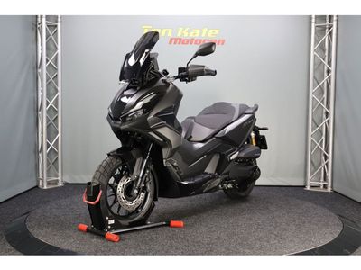 HONDA ADV 350 – foto 3