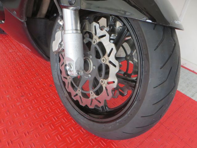 honda - cbr-900-rr-fireblade