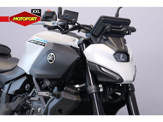 yamaha - mt-07-y-amt