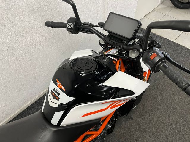 ktm - 390-duke