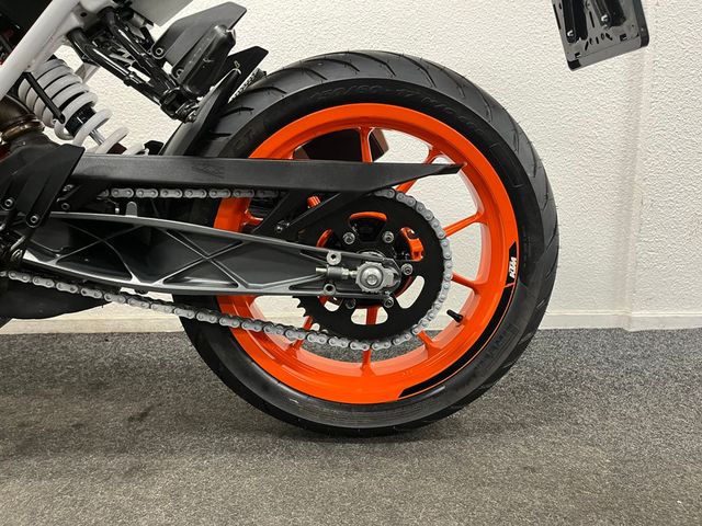 ktm - 390-duke