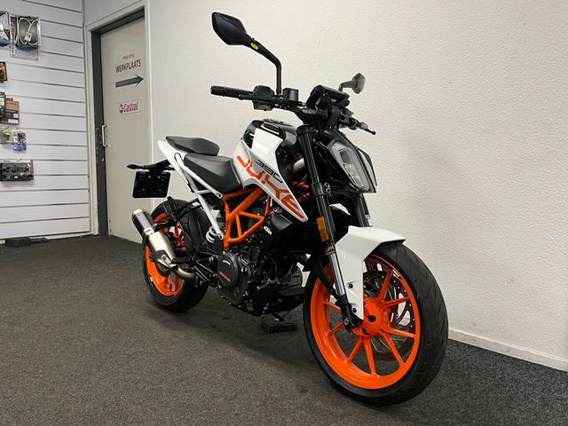 ktm - 390-duke