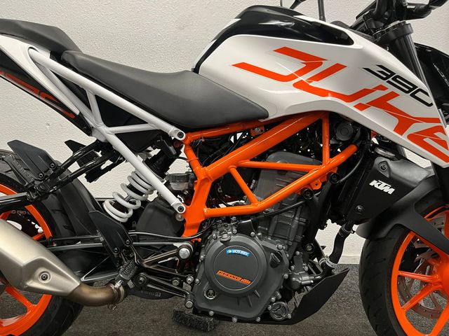ktm - 390-duke