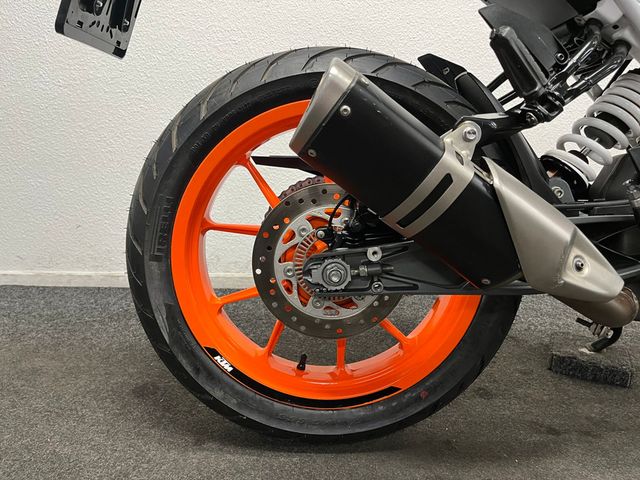 ktm - 390-duke