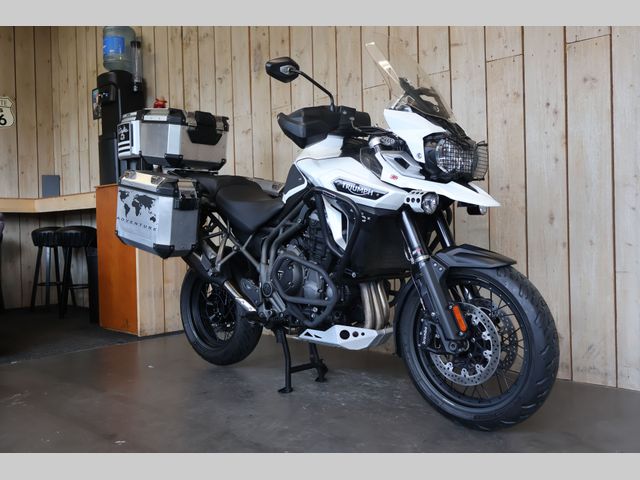 triumph - tiger-explorer-xcx
