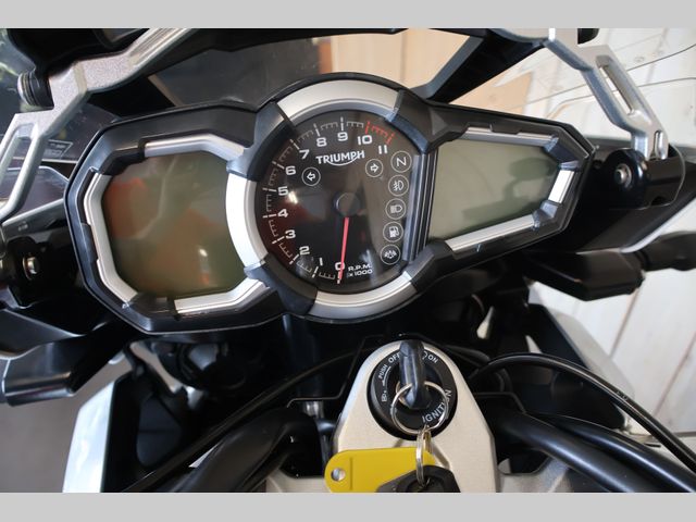 triumph - tiger-explorer-xcx