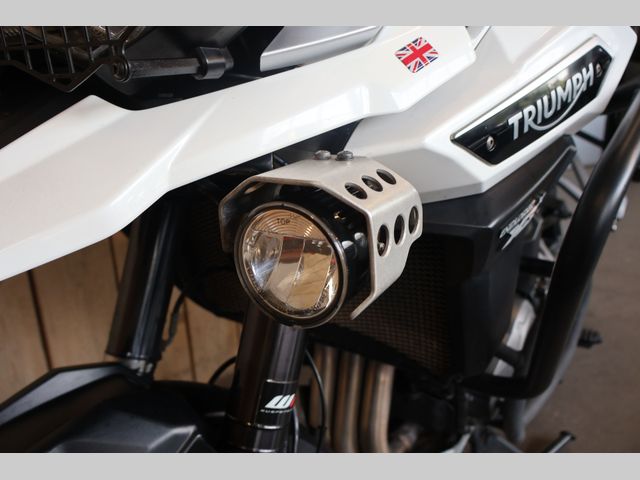triumph - tiger-explorer-xcx
