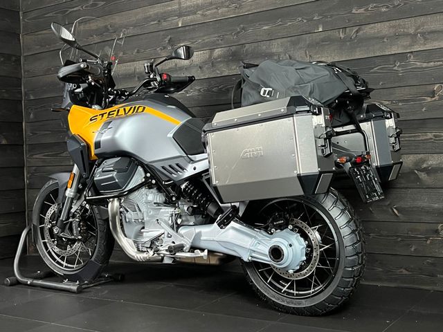 moto-guzzi - stelvio