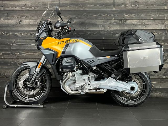 moto-guzzi - stelvio