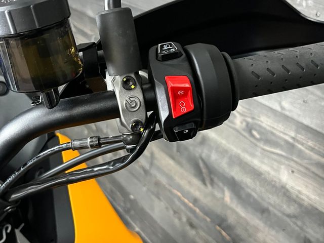 moto-guzzi - stelvio