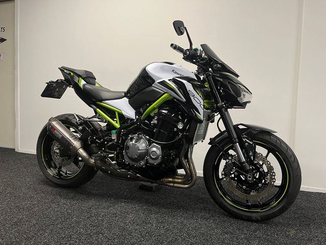 kawasaki - z900