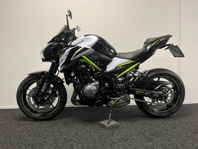 kawasaki - z900