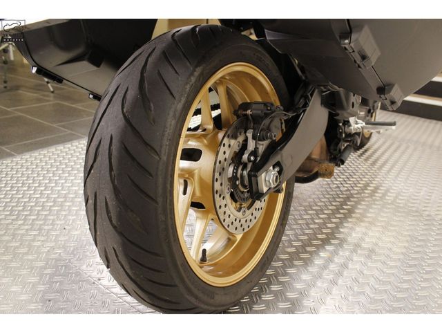 yamaha - tracer-9-gt