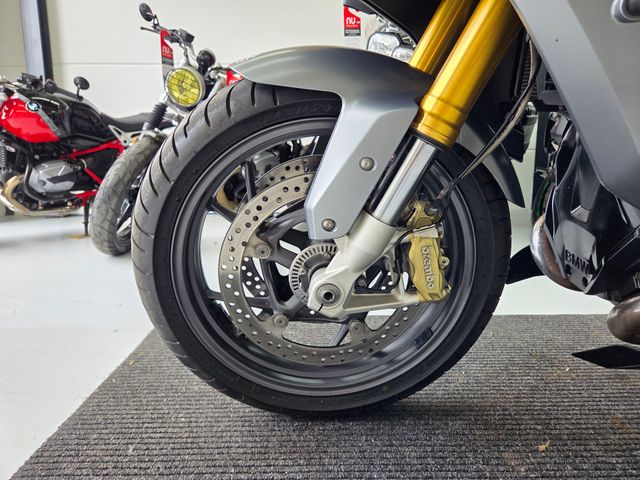 bmw - r-1200-rs
