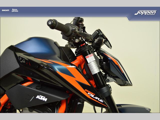 ktm - 890-duke-r