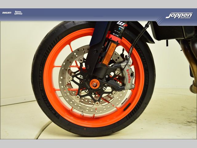 ktm - 890-duke-r