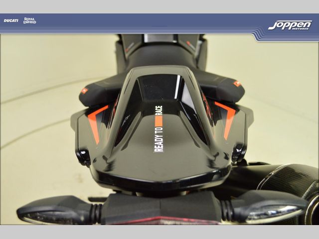 ktm - 890-duke-r