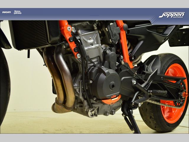 ktm - 890-duke-r
