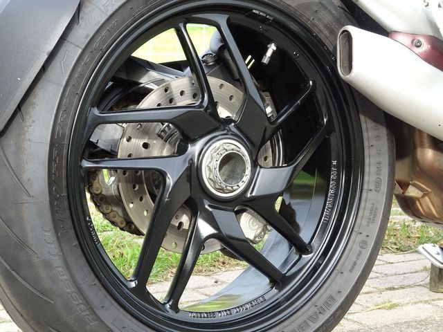 ducati - multistrada-1200-abs