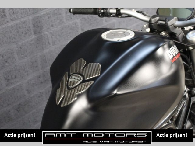 ducati - monster-821-dark