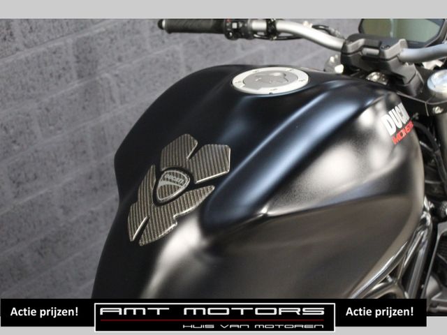 ducati - monster-821-dark