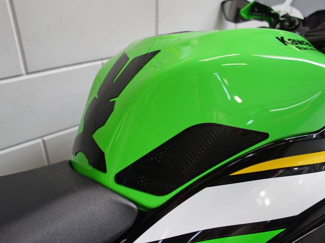 kawasaki - ninja-zx-6r
