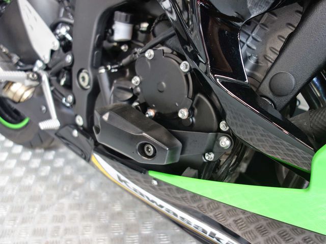kawasaki - ninja-zx-6r