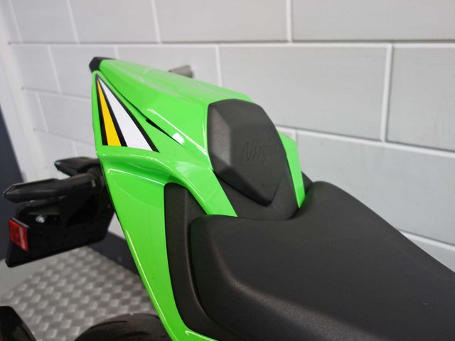 kawasaki - ninja-zx-6r