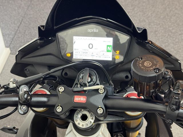 aprilia - tuono-v4-1100-rr