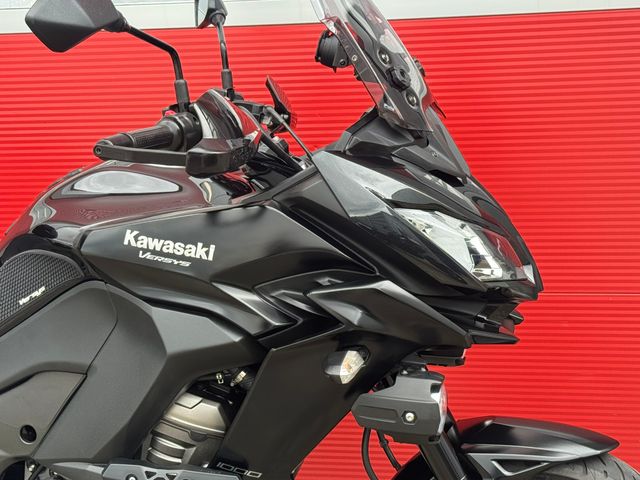 kawasaki - versys-1000-grand-tourer