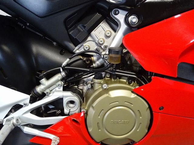 ducati - panigale-v4