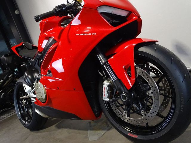ducati - panigale-v4