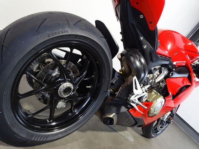 ducati - panigale-v4