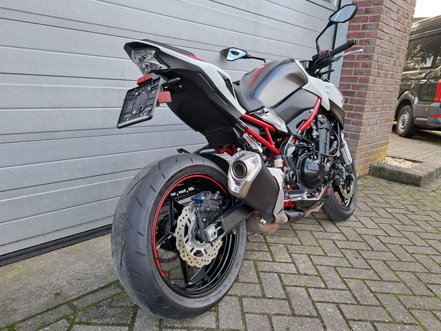 kawasaki - z900-70kw