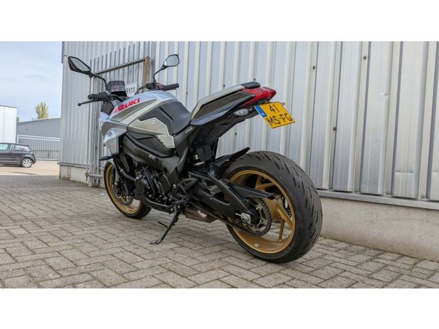 suzuki - gsx-s-1000-katana