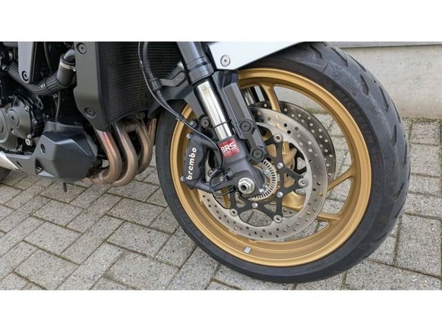 suzuki - gsx-s-1000-katana